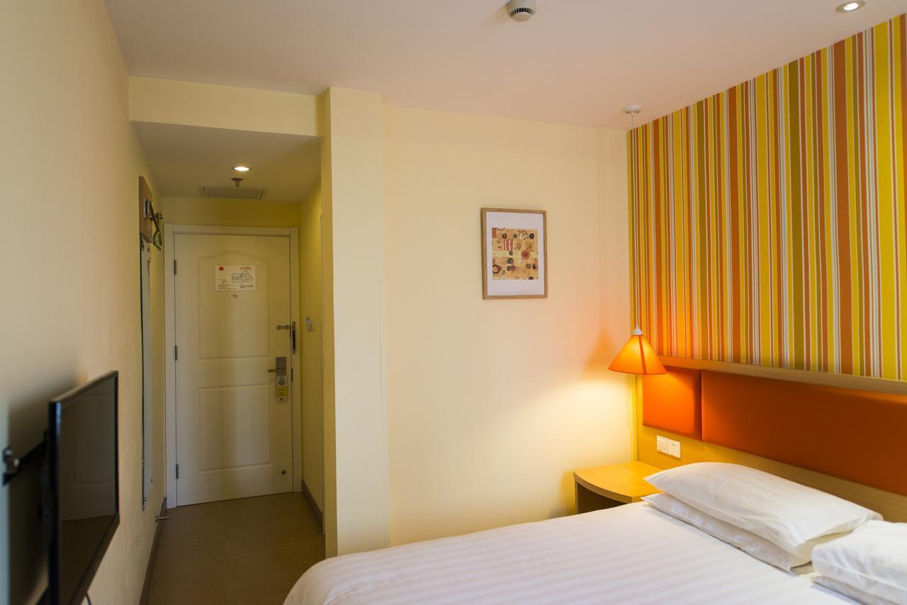 Home Inn Chongqing Nanping Pedestrian Street Exterior photo